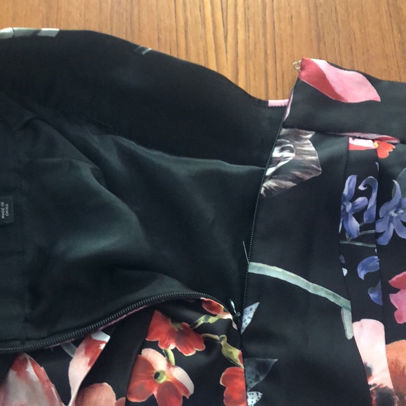 JCrew - Picture 4 of 8